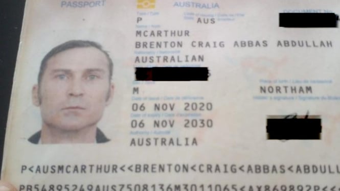WNA asal Australia Mchartur Brenton Craig Abas Abdullah
