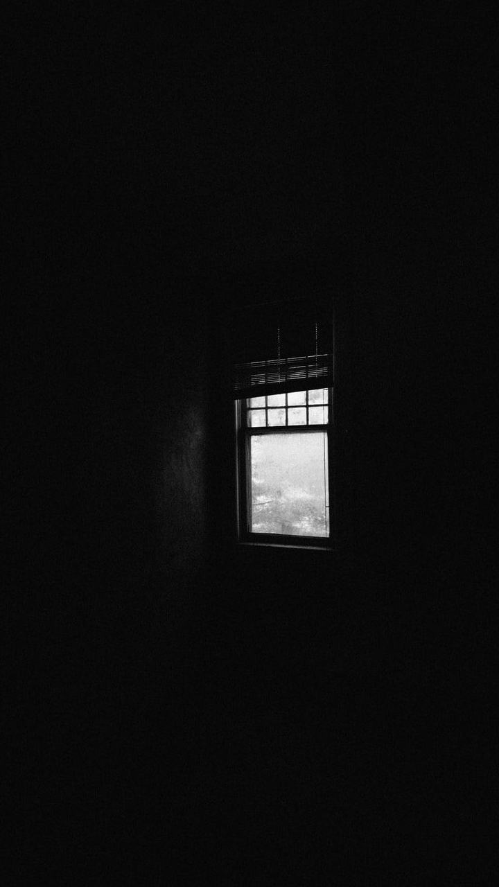 14. Wallpaper HP Dark Window